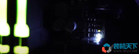 如何修复主板上的红灯错误？电脑主板亮红灯是怎么回事？-2